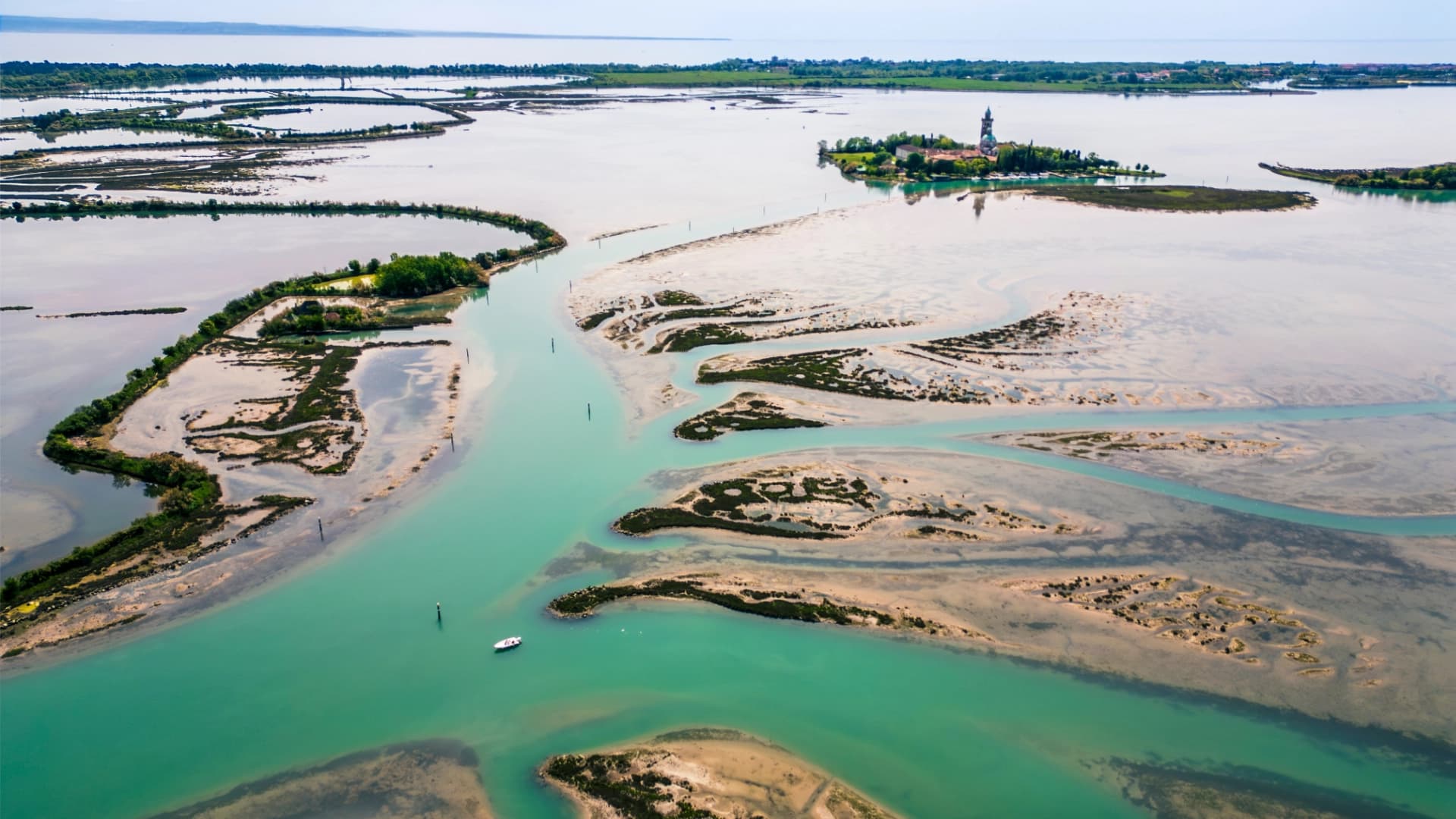 Escursione in laguna verso Barbana, Grado